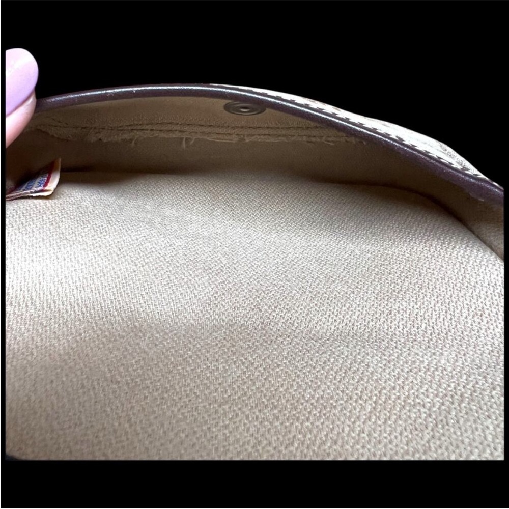 DOONEY AND BOURKE Flap Wristlet Leather Signature Logo Removable Strap DB142 - Picture 5 of 8